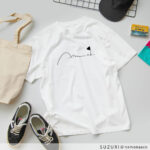 トントントンツー、カップインのイメージが運呼び込むポジティブでシンプルなハッピーゴルフTシャツ